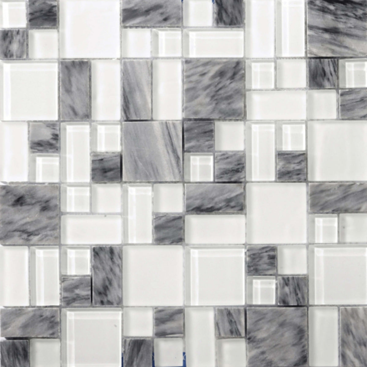 Lucente in Grazia / Pattern Glass Tile