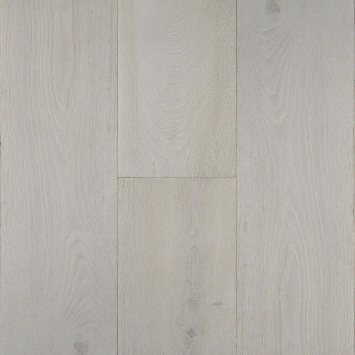 La Riva in Phantom Hardwood