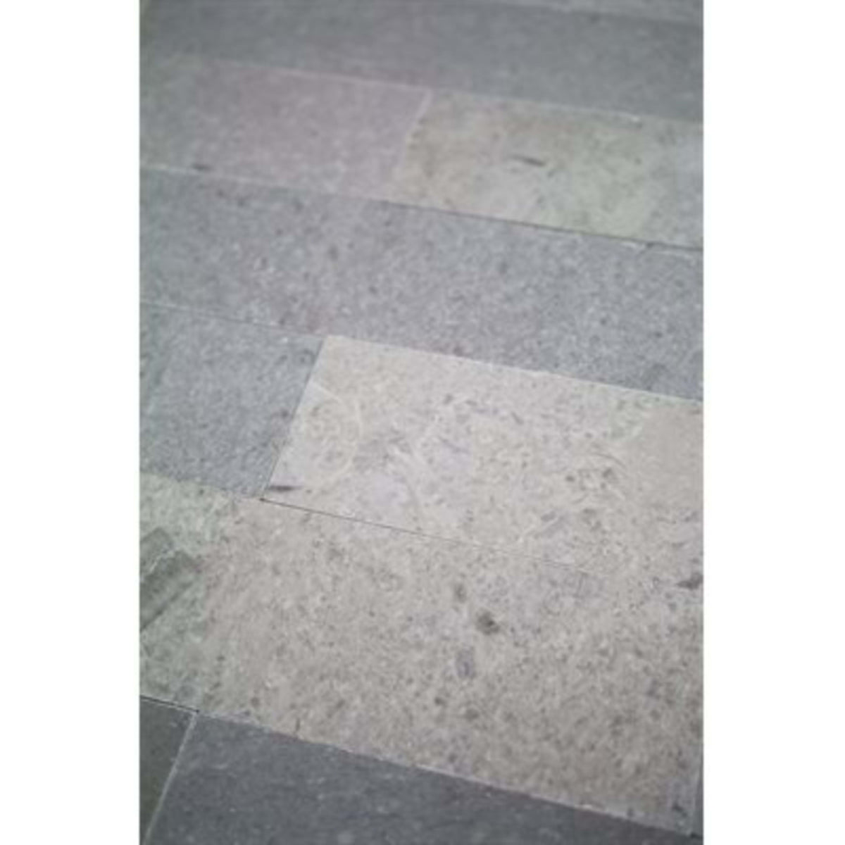 Stone Brush in Lady Gray Natural Stone