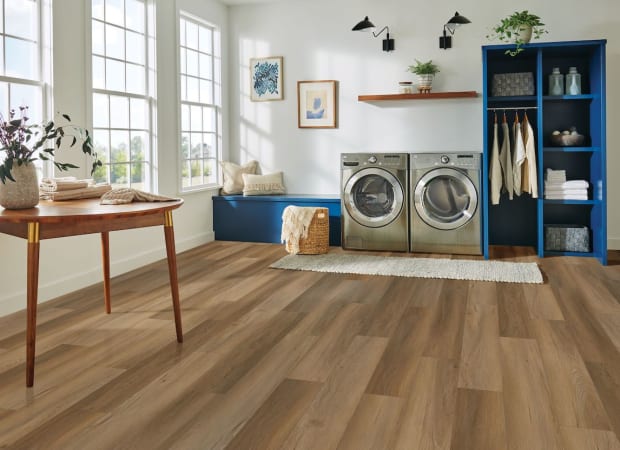 Ingenious Plank in Grizzly Den 7.83" X 48" | Bruce