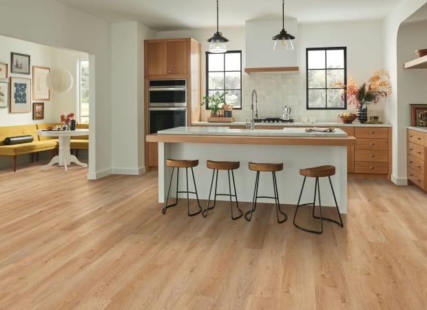 LifeSeal Nature's Envy in Delightful Oak 9.06" X 60" | Bruce
