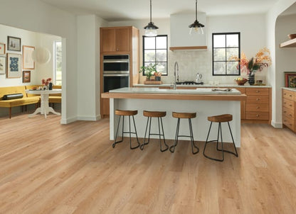 LifeSeal Nature's Envy in Delightful Oak 9.06" X 60" | Bruce
