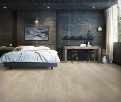 Modern Chic in Aspen Oak