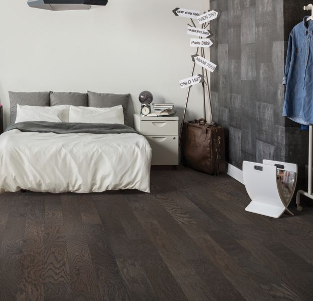 Modern Chic in Miami Oak