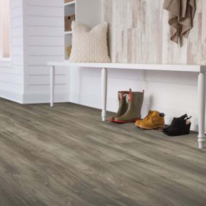 Grass Valley 20 in Natural Mahogany Luxury Vinyl