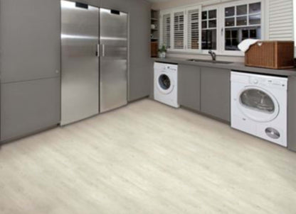Footpath 20 Db in Barnwood Wood