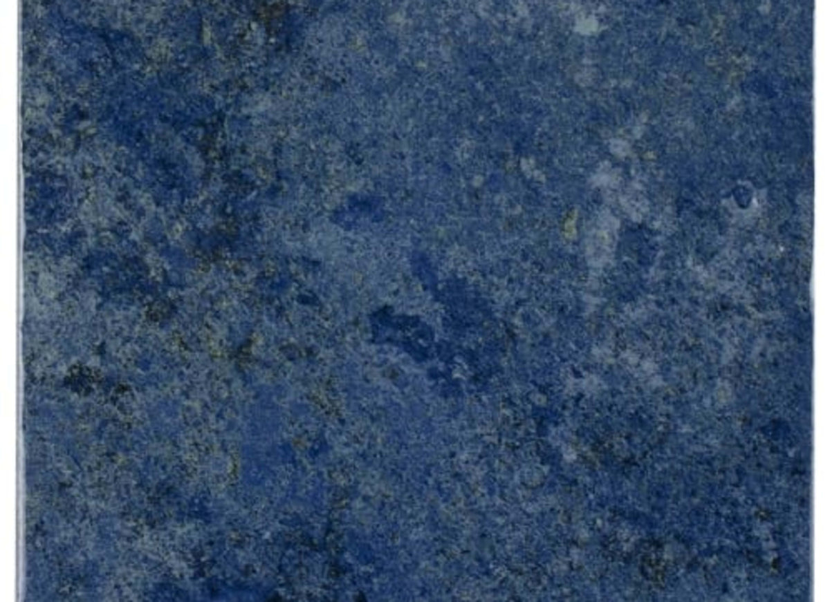 Splash in Waves Of Blue