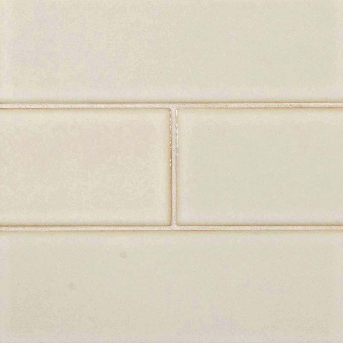Highland Park in Antique White Glazed Tile