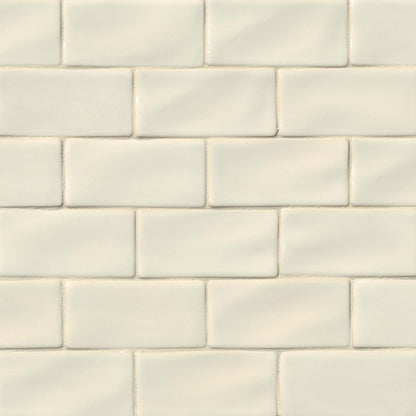 Highland Park in Antique White Subway Tile