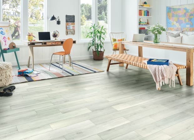 LifeSeal Classic Plus in Modern Impact 7.87" X 60" | Bruce