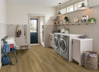 LifeSeal Classic Plus in Charming Riverside 7.87" X 60" | Bruce
