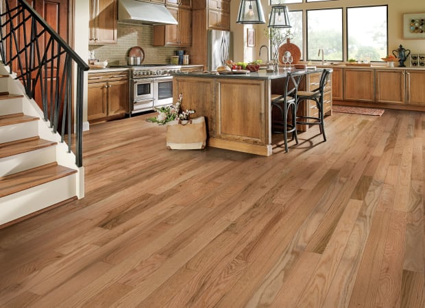 Manchester Red Oak Solid in Natural 3-1/4" | Bruce