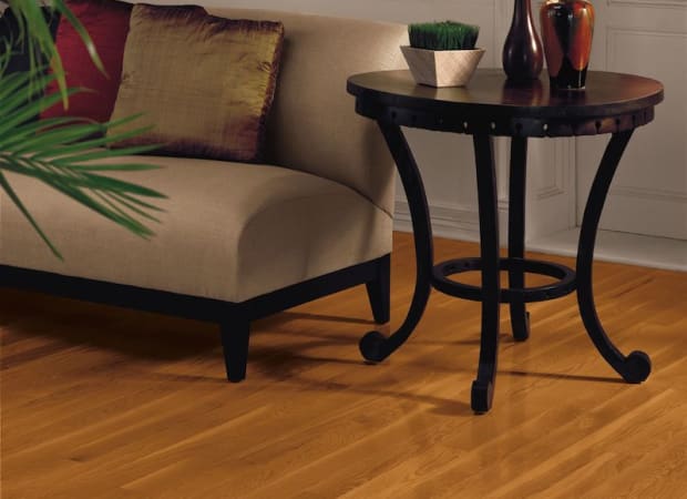 Dundee White Oak Solid in Butterrum 3-1/4" | Bruce