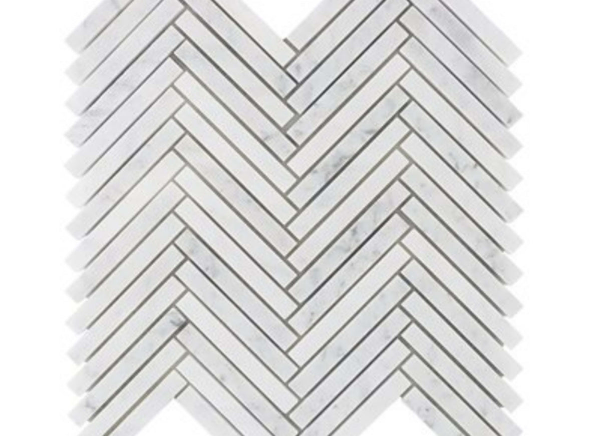 White Carrara in White Carrara 1 / 2x4 Herringbone
