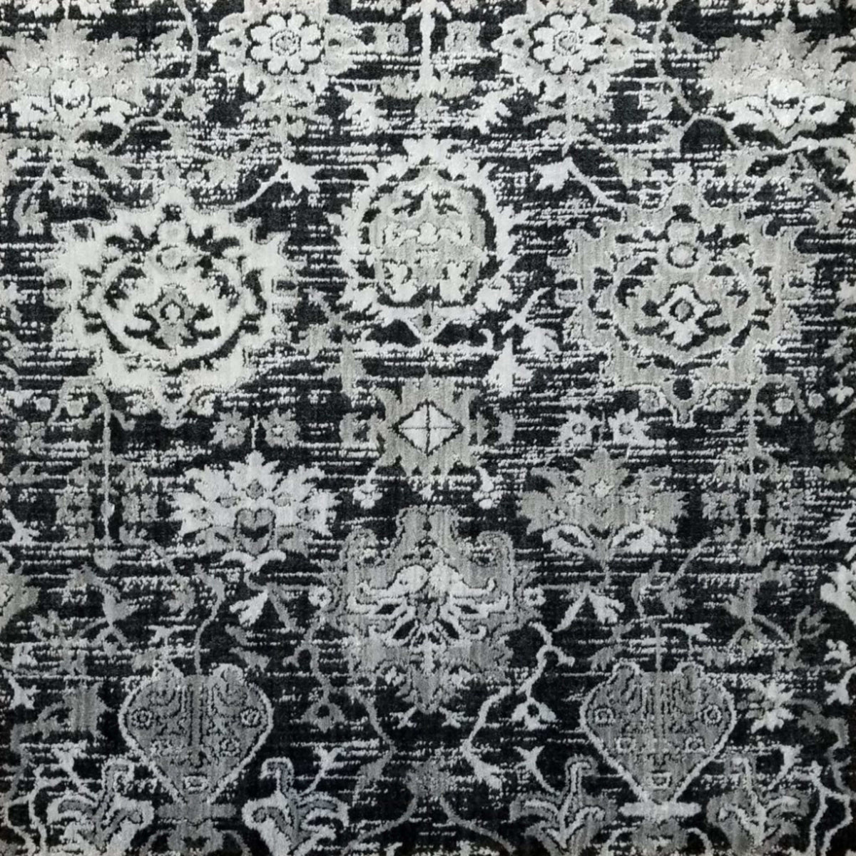 Decorators Choice in Fashionable Carpet
