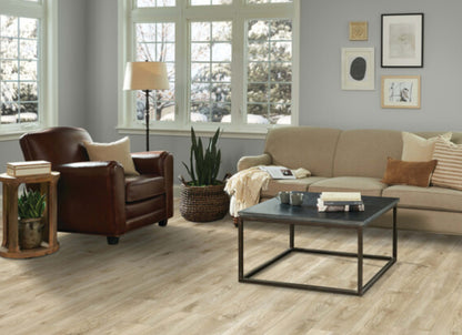 Established Style in Quaint Charm 8.03"