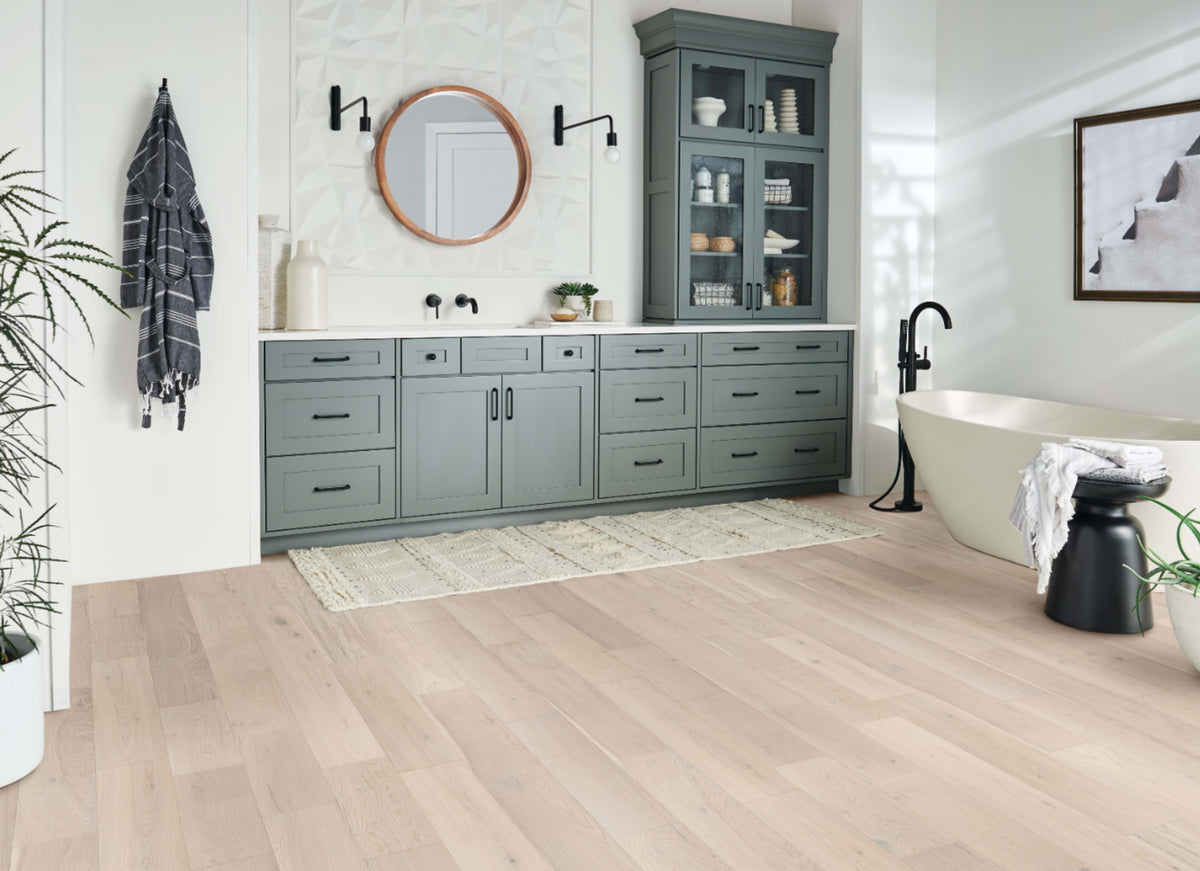 HydroBlok White Oak Engineered in Woods Edge 6.5"