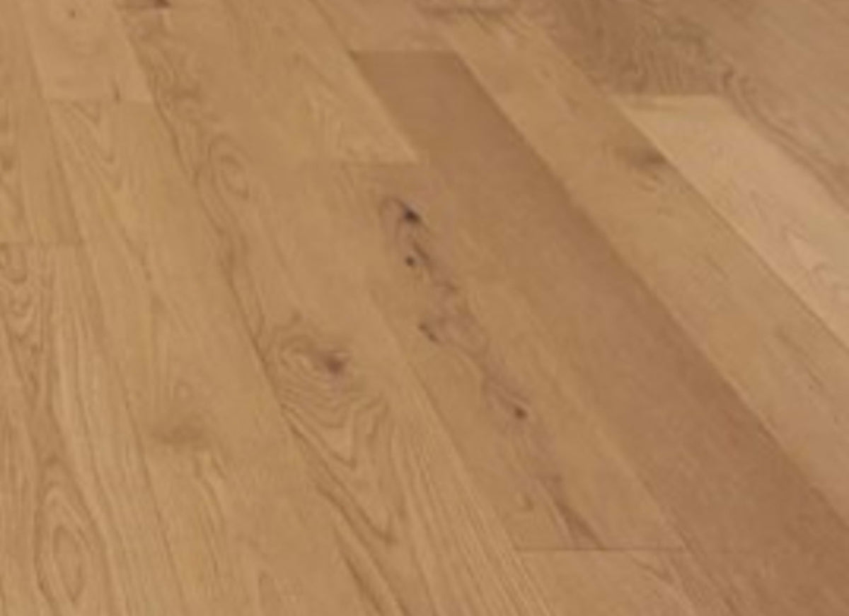 Essence Oak in Great Falls