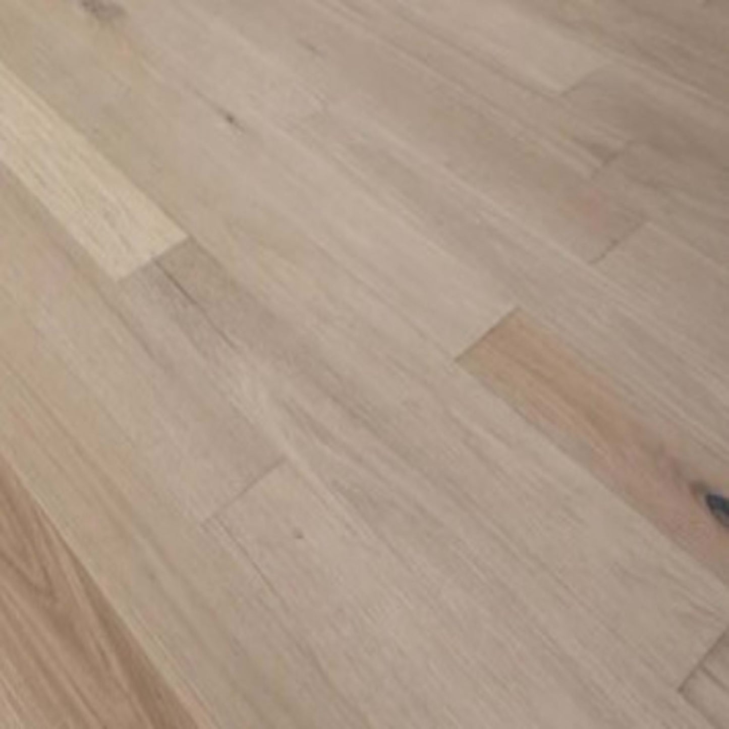 Essence Oak in Hopewell Hardwood