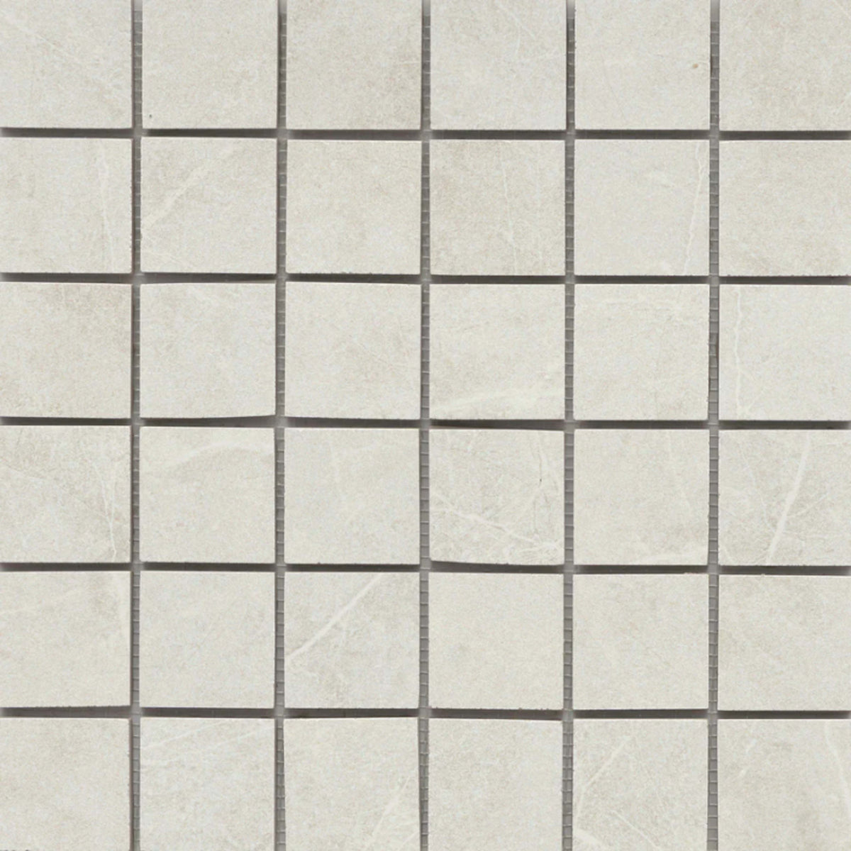 Sterlina II in Silver-Mosaic Mesh Matte Tile