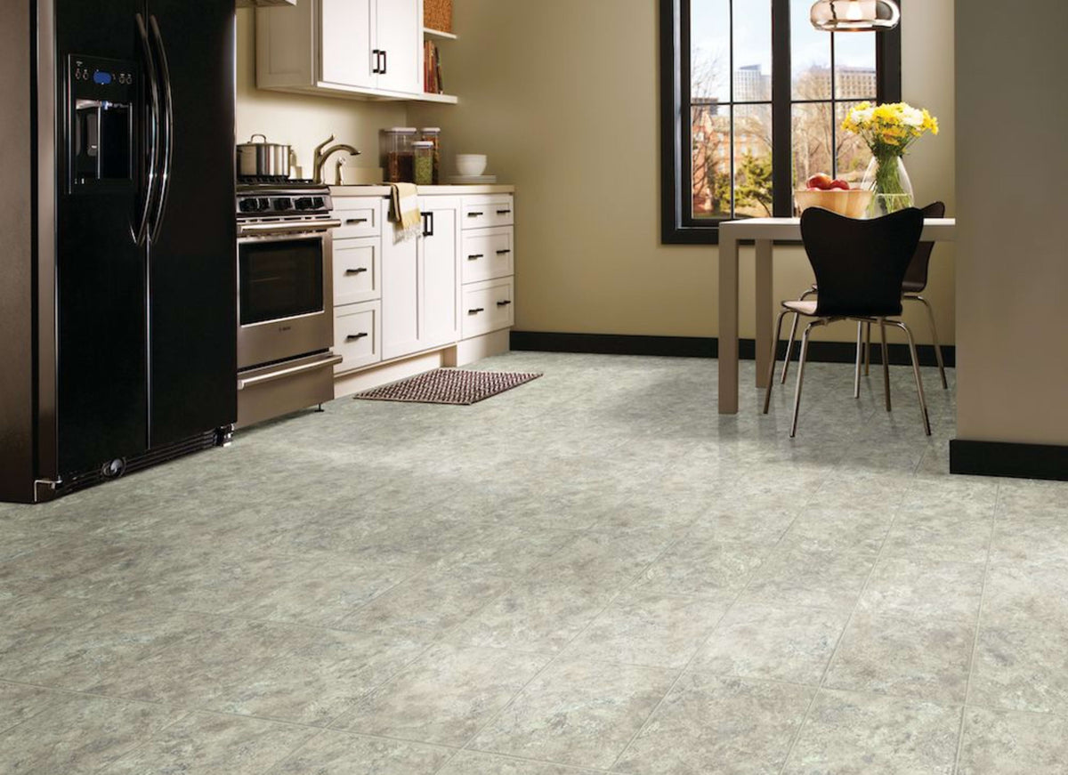 FlexStep Pro Brushedside Oak in Silver Crown 12'
