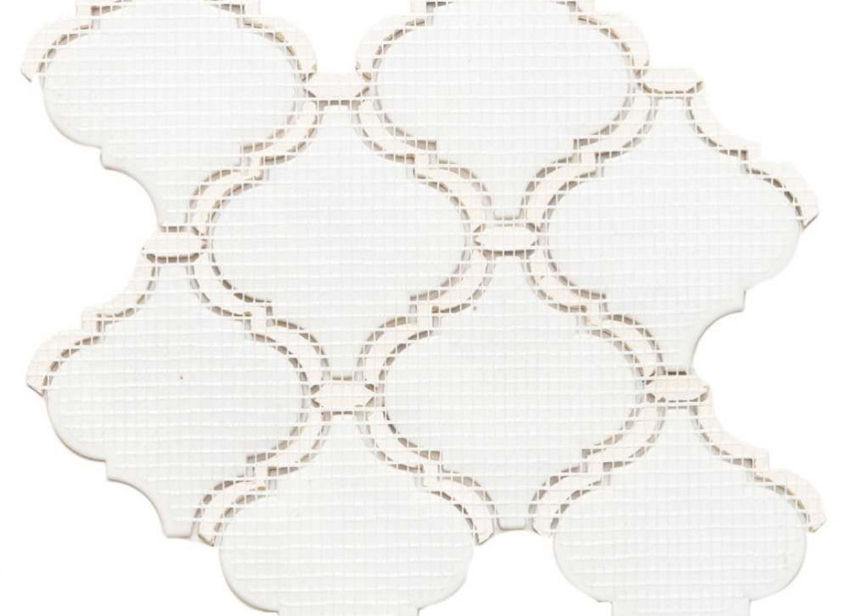 Akoya Pearl in Calacatta