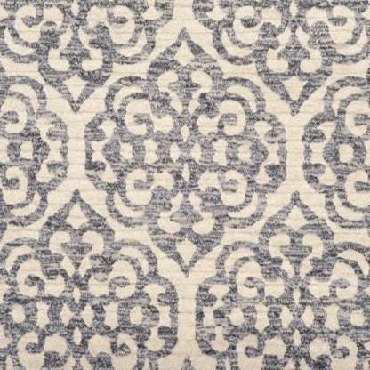 Julius in Gaius Carpet