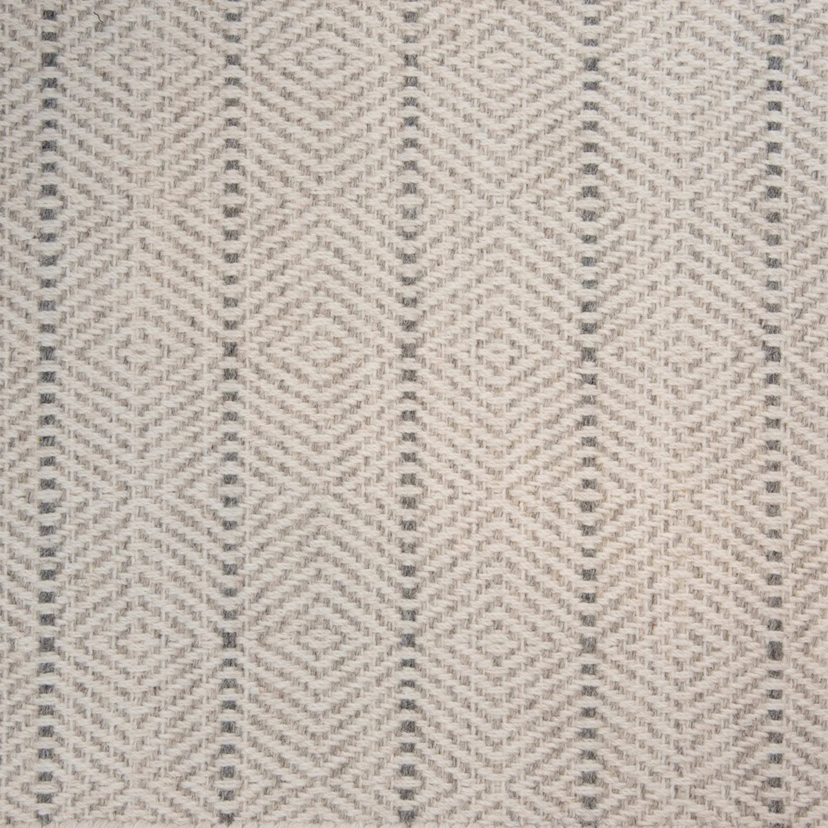 Kariba in White Sand Carpet