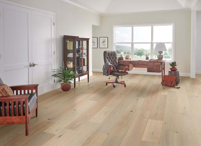 Lasting Traditions White Oak Engineered in Butterscotch 7.5"