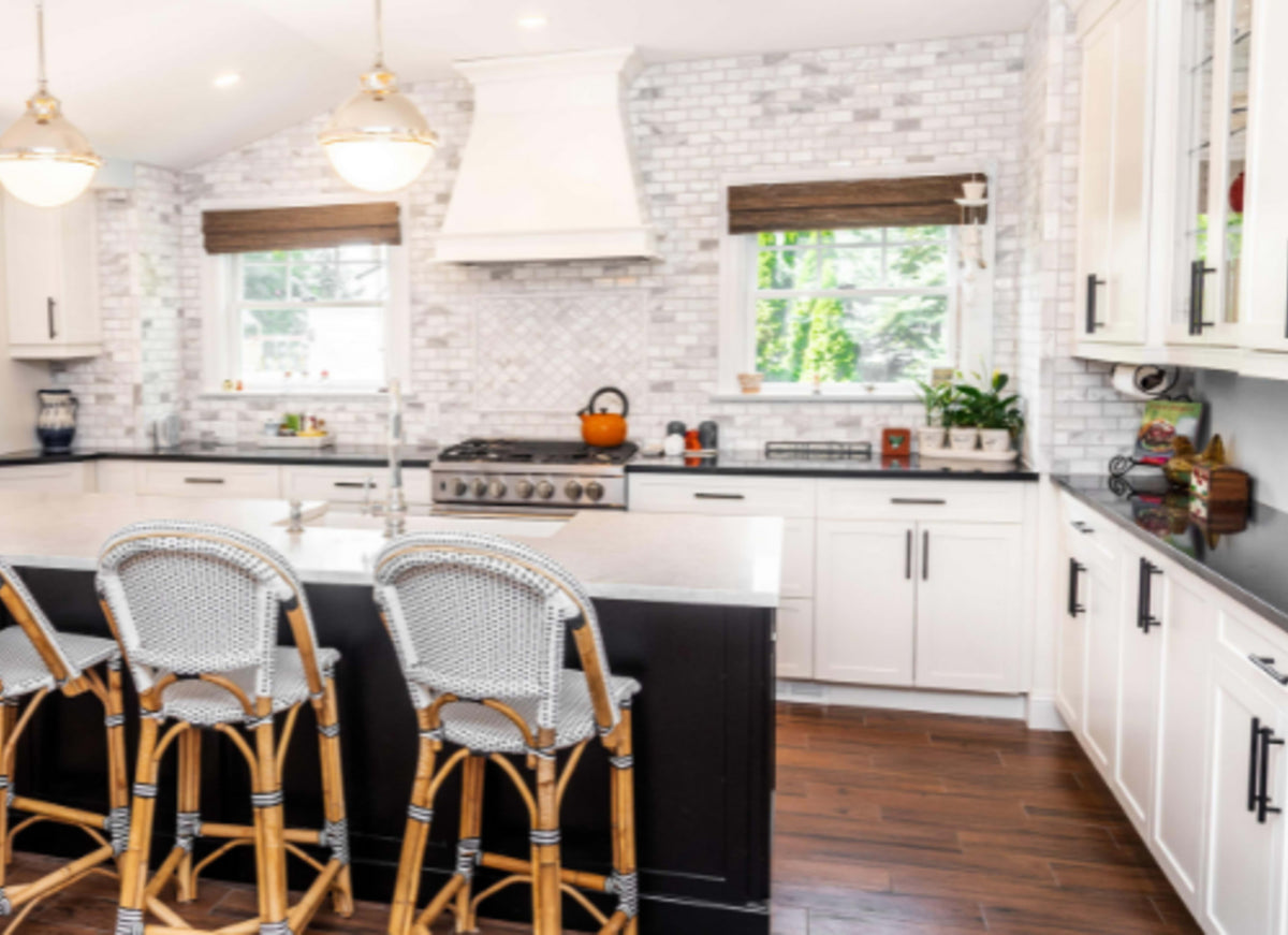 Beveled in Wooden White