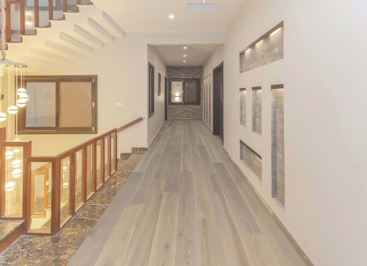 PremierLux in Lavish Oak