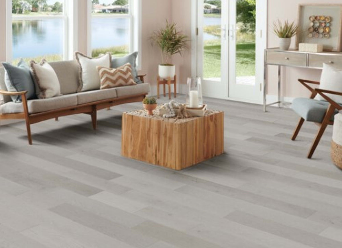 Artisan Living White Oak Engineered in Natural Favorite 7"