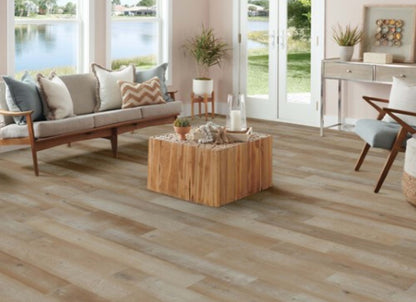 Artisan Living White Oak Engineered in Golden Hue 7"