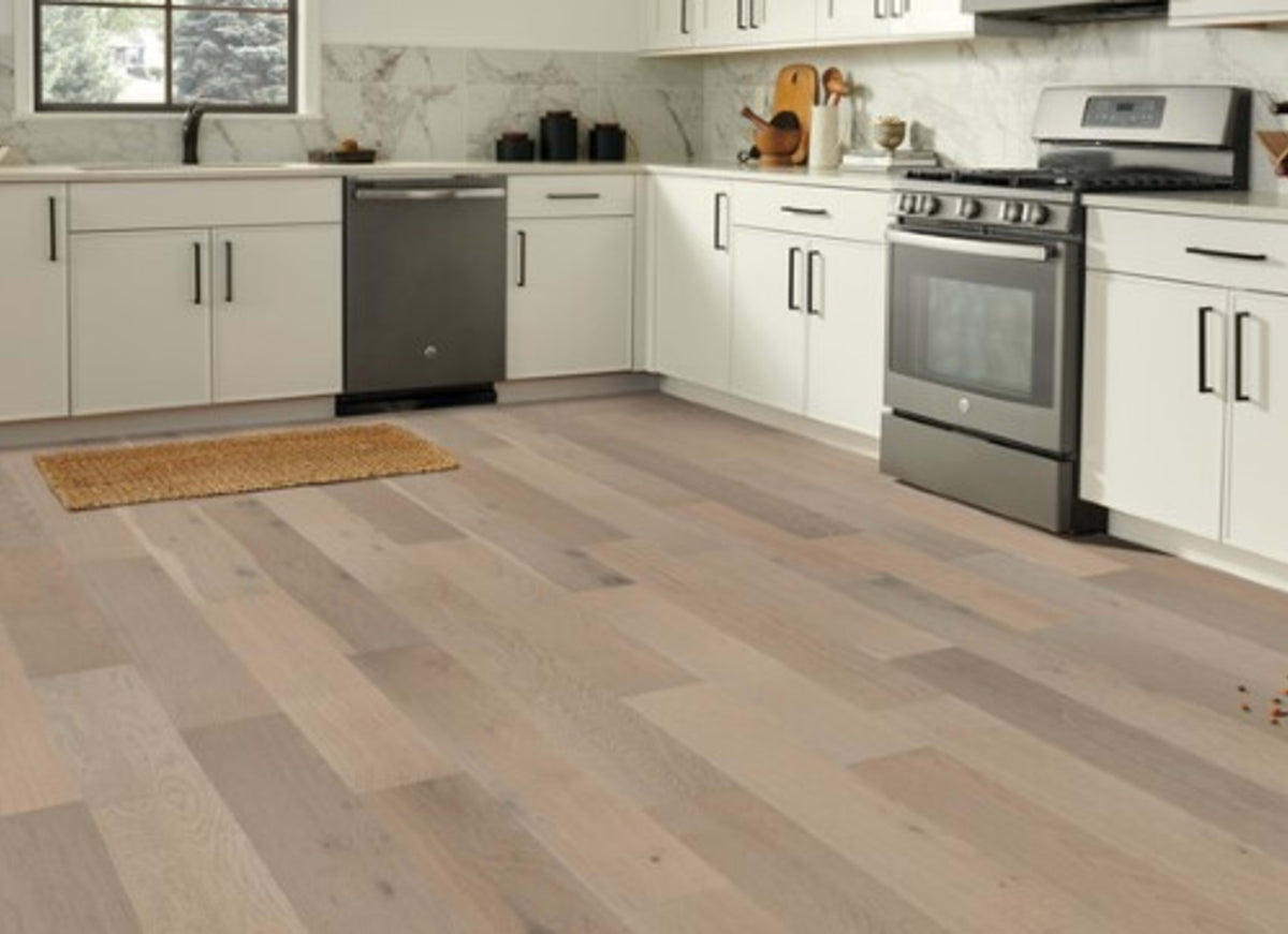 ArmorWood White Oak Engineered in Serene Moment 7.5"