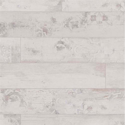 Authentic Elegance in Lakemont Laminate