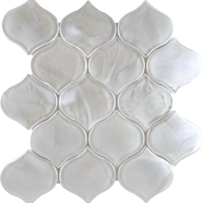 Splash in White / Arabesque Glass Tile