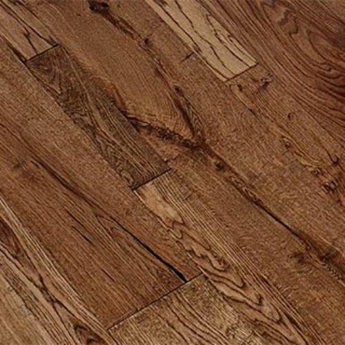 Tavern in Pilsner Hardwood