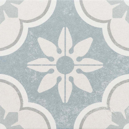 Hamptons Decor in Montauk Tile