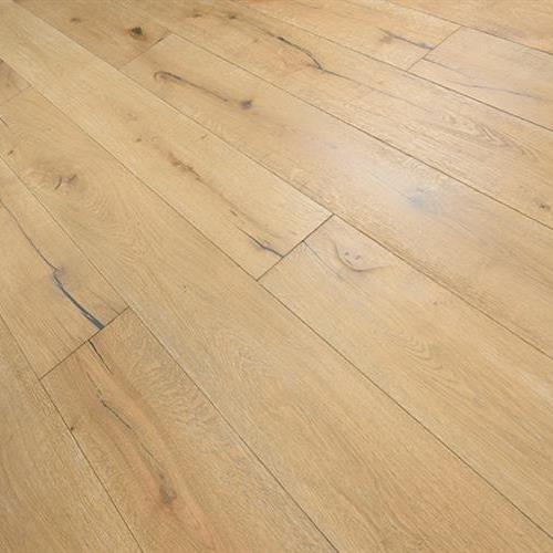 Vintage Elegance in Kingsley Hardwood