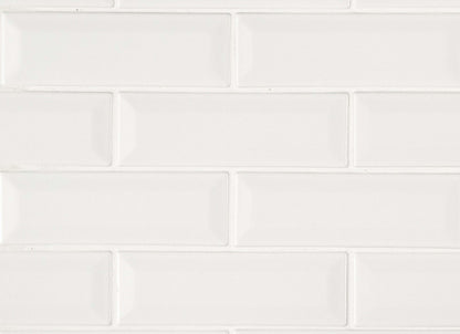 Highland Park in Whisper White 2x6