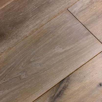 McMillan Canada Original in Cedar Chip 10 Hardwood