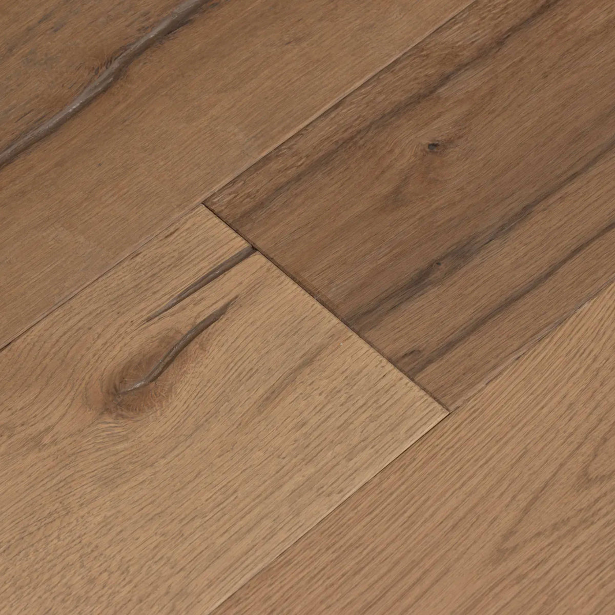 Whiskey & Wine in Reserve Whiskey Hardwood