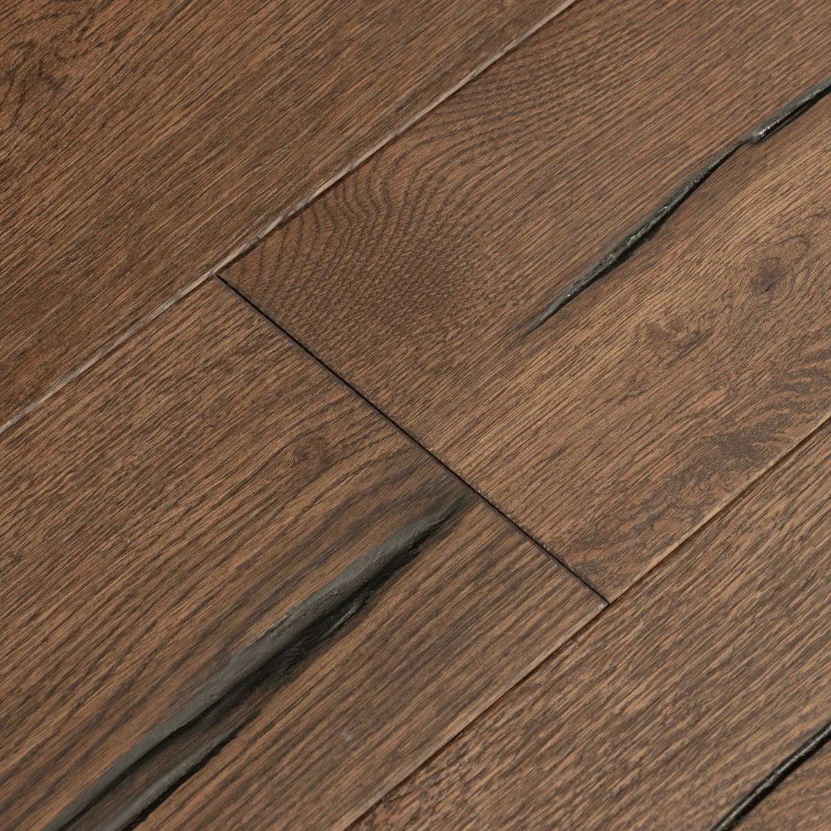 Whiskey & Wine in Southern Whiskey Hardwood